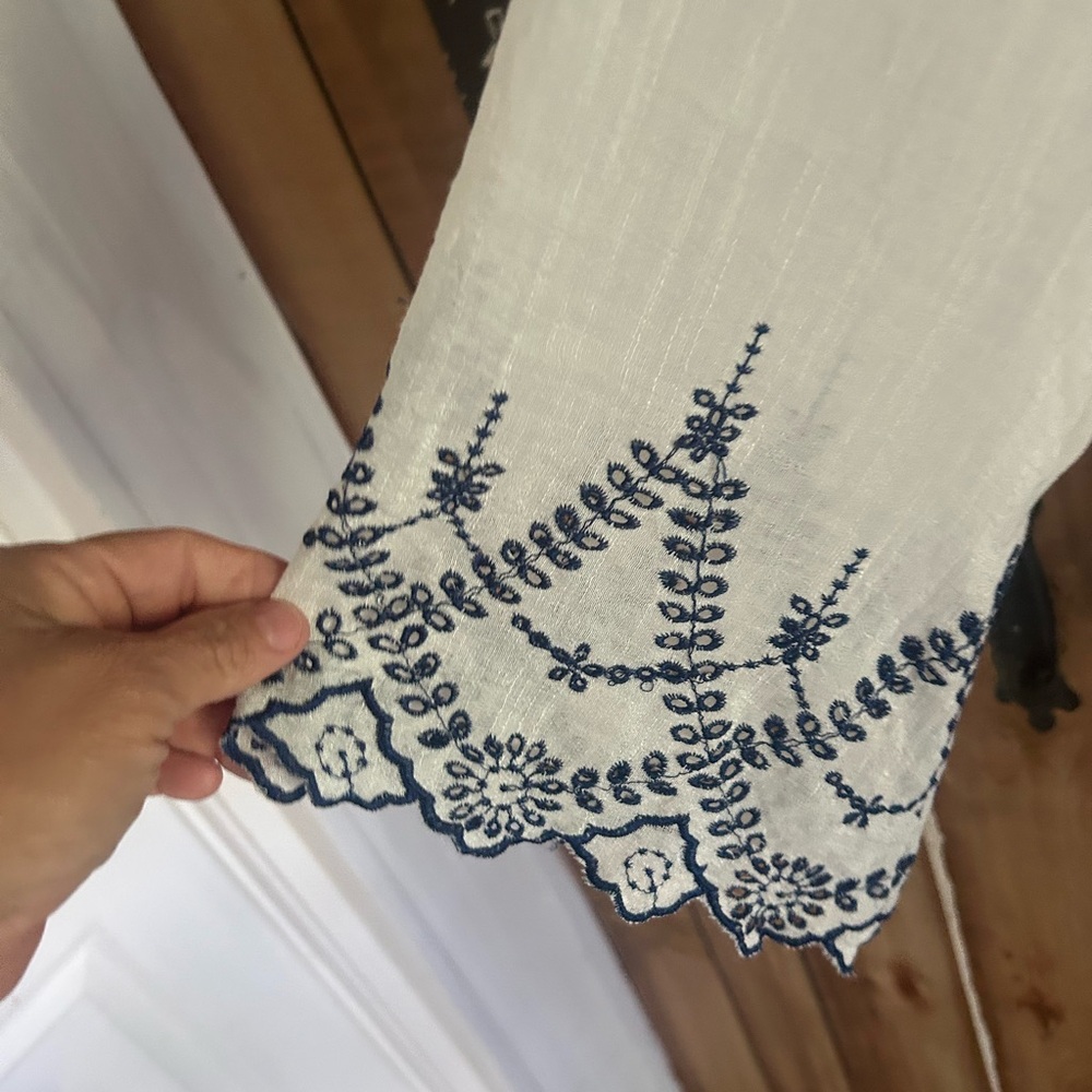 New Direction Peasant Style Top White Embroidered Floral Lace Blouse Pullover L - Picture 3 of 5